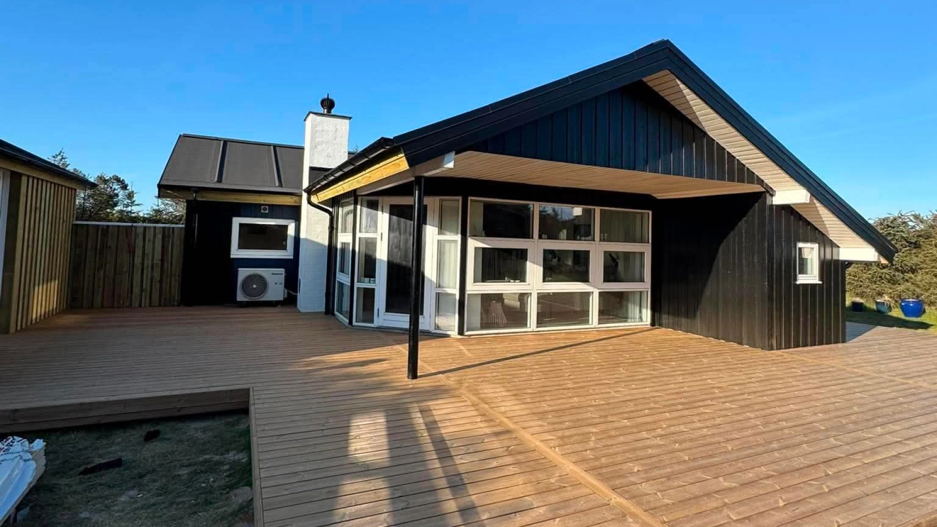 Terrasse i Løkken lavet af Tømrerne Krogh og Porsgaard